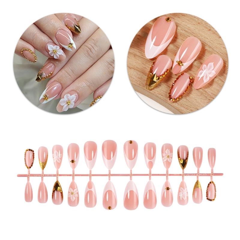 24Pcs Golden Lines Embellishments Press On Nail Short Almond Shape With Metallic Flower Effect