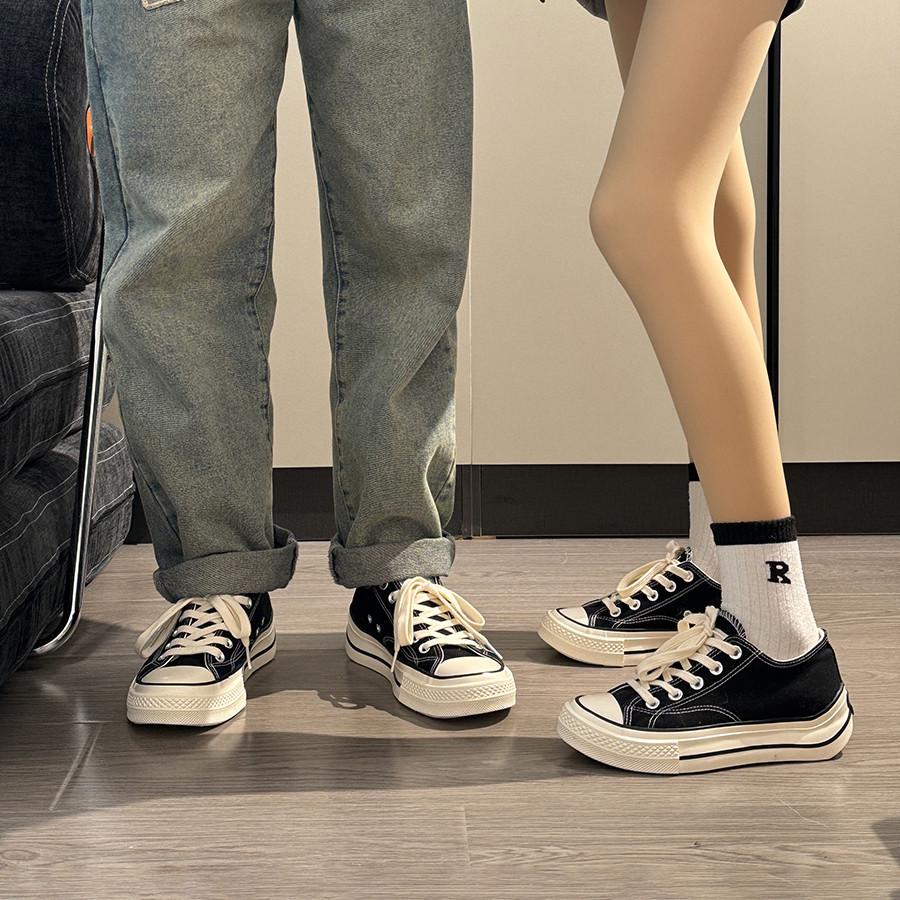 2026 Spring Warrior Low-Top Canvas Shoes: Black & White Casual Sneakers for Men & Women with Thick Soles