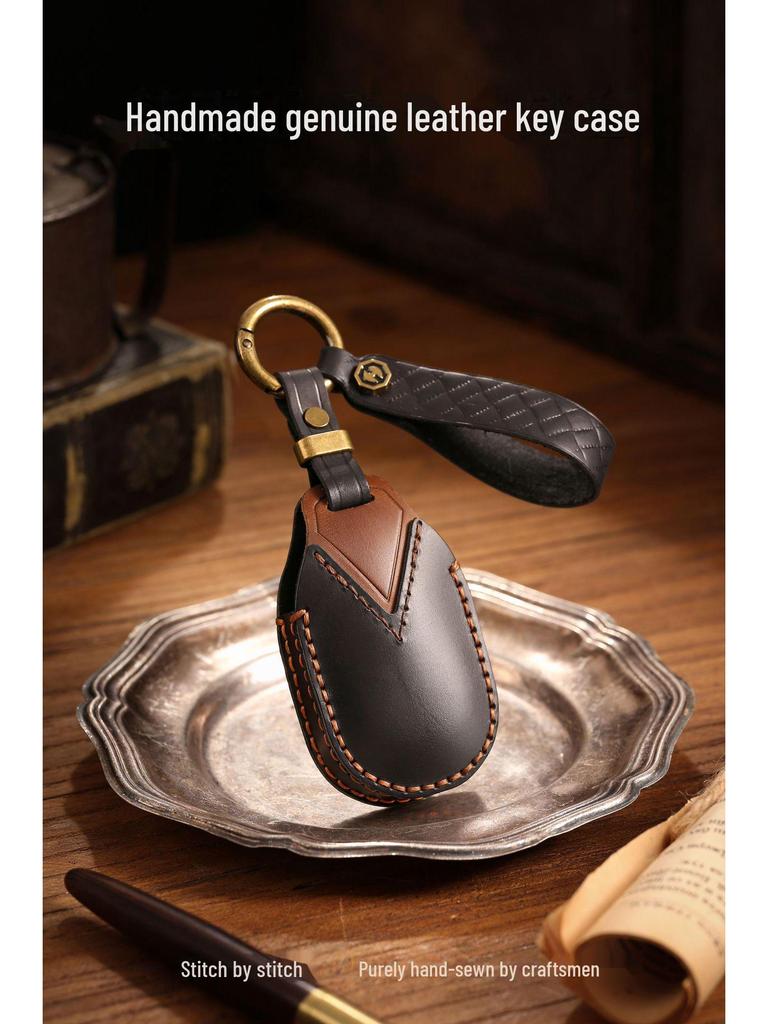 GAC Trumpchi E8 Key Cover: Genuine Leather High-End Shell for E8MAX, Unisex with Buckle.