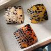 Fashionable leopard print without damaging hair, hair comb with reverse insertion - retro style, suitable for daily use