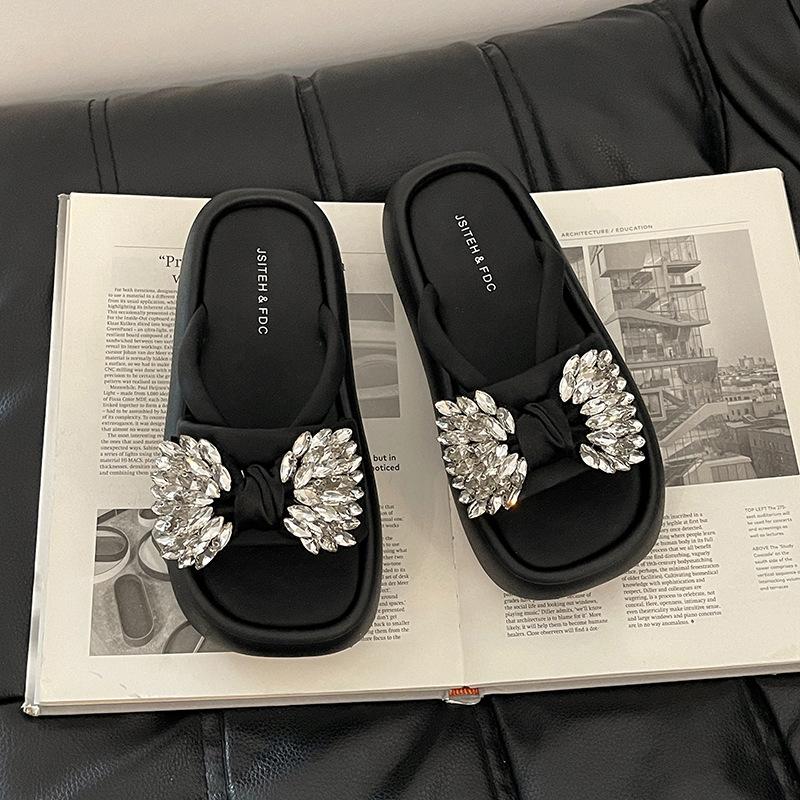

Дизайн темперамент стразы сандалии бант толстая подошва увеличивающие рост крутые тапочки женские летние модные повседневные тапочки на одно слово 40