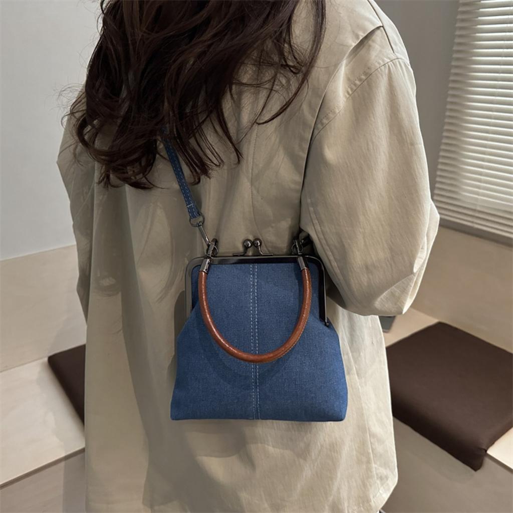 Vintage China-Chic Women's Handbag Temperament Clip On Commuter Crossbody Bag British Style Simple Shoulder Bag