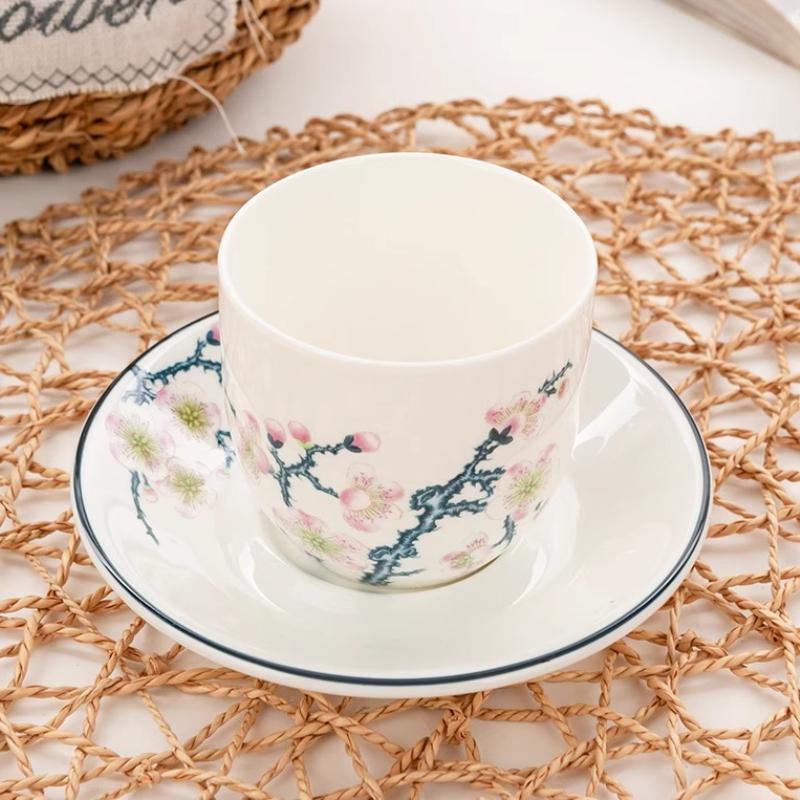 Kávový šálek s podšálkem z jemného kostního porcelánu s motivem kvetoucí švestky 300ml, barevné květiny, porcelánový čajový šálek s podšálkem