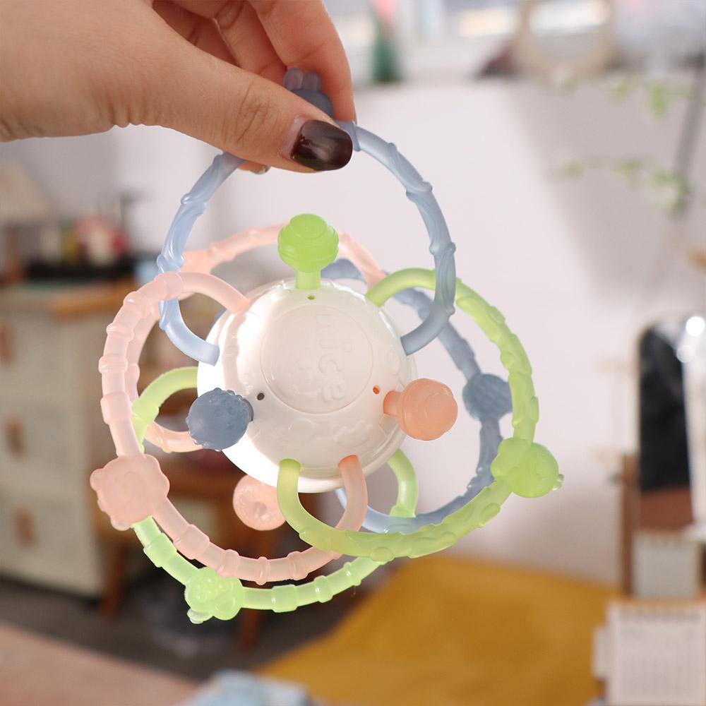 Grab Ball Baby Toy Soft Silicone Rattle Hand Grab Manhattan Round Ball Baby Toy