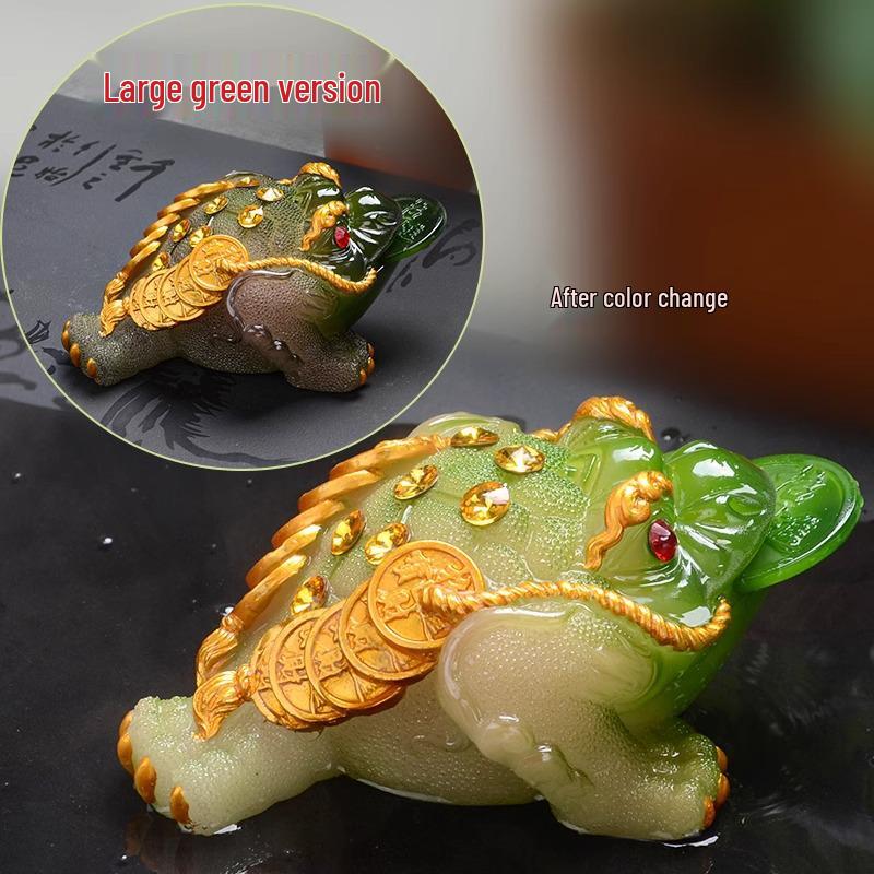 Golden Pixiu Color-Changing Toad Tea Pet Ornament for Gongfu Tea Set - Exquisite Collectible