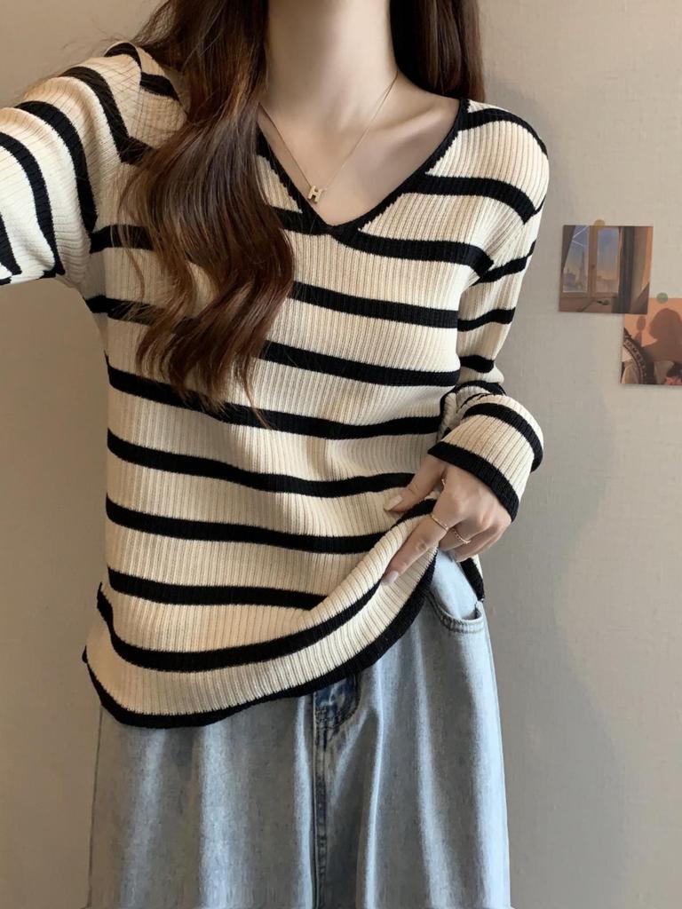 Plus Size V-neck Striped Knitted Sweater - Women's Slimming Long Sleeve Base Layer Top