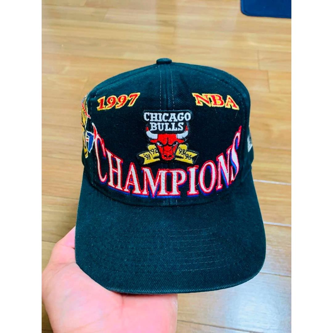 Used NBA Chicago Bulls 1997 Champions Cap