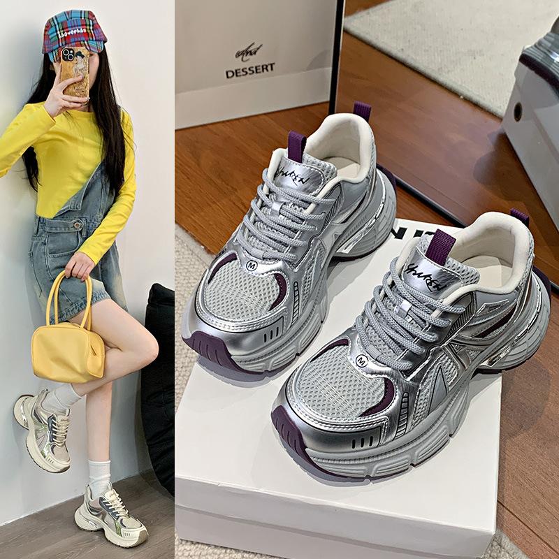 Platform dad shoes women's 2025 autumn new versatile breathable height-increasing muffin shows small feet and light casual sports shoes