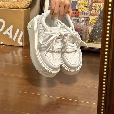 Scarpe da ginnastica casual con suola spessa, altezza muffin, paninetti per noodles, nuove per la primavera