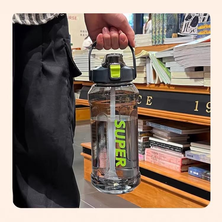 Large-capacity water cup Sports fitness High value light luxury student drinking water cup