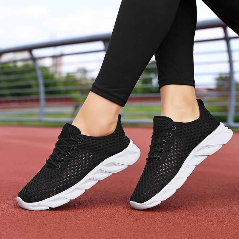 Women Casual Shoes With Large Mesh Breathable Hollow Out Casual Trend Women Shoes Ultra Lightweight Walking Shoes New Sneakers