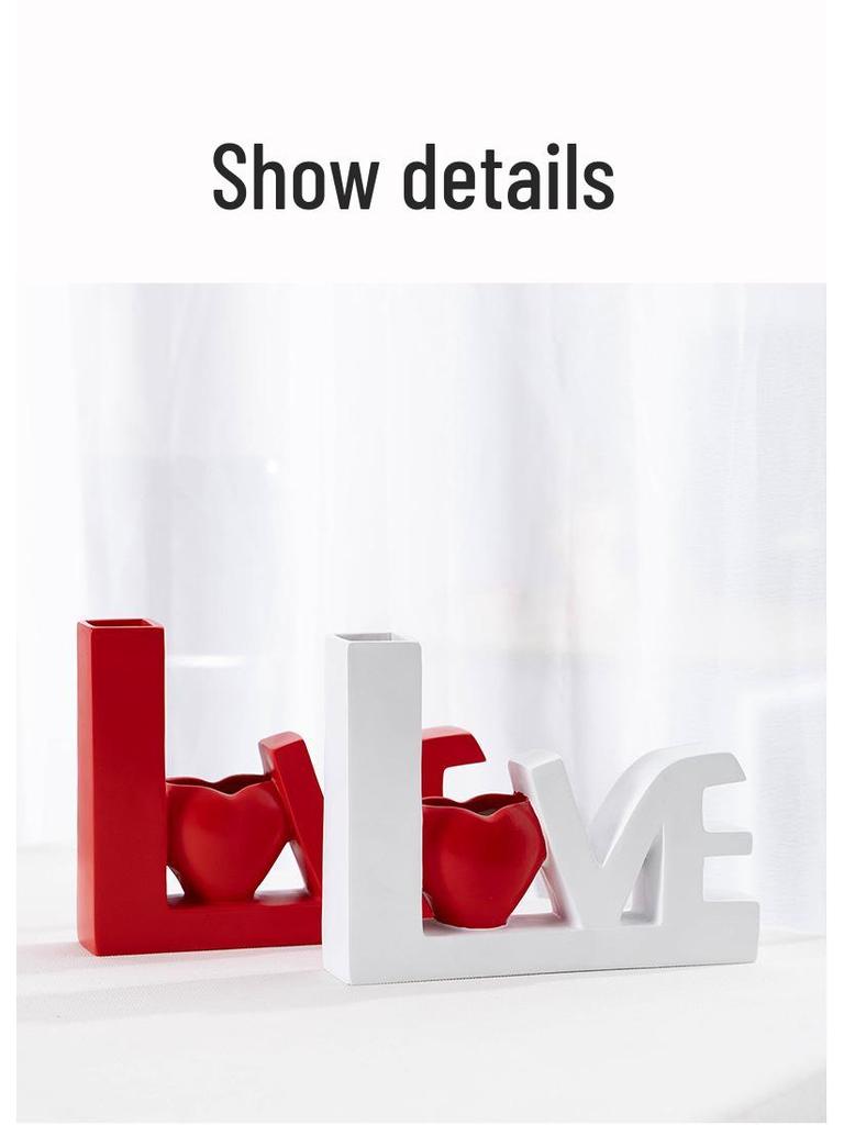 Handmade LOVE Shaped Resin Flower Vase: Festive Wedding Decoration