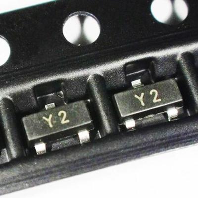 100PCS SS8550 Y2 SOT-23 Tranzistory PNP Silicon SOT23 Double S vysokoproudé SMD TRANSISTORY
