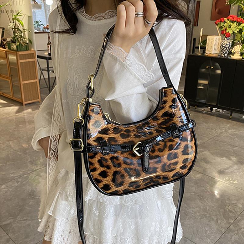 2025 Luxury High End Patent Leather Leopard Print Half Moon Bag Brand Designer Women Underarm Bag Fashion Handbags Shoulder Bag