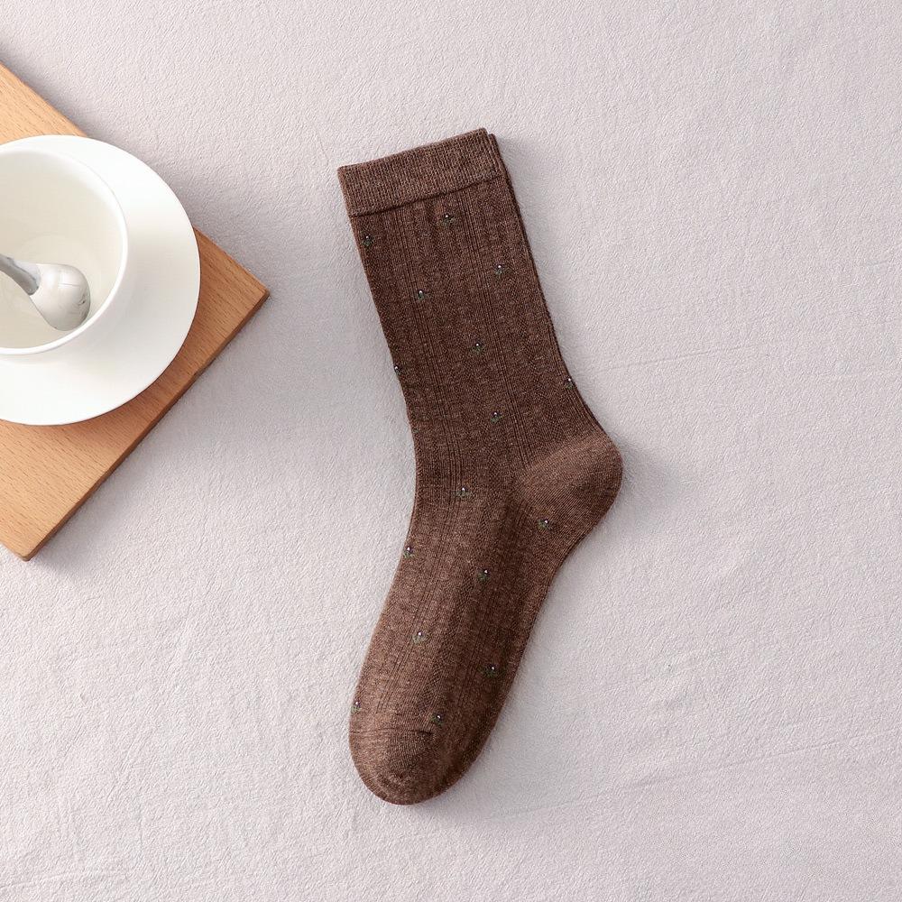 Coffee-colored Floral-patterned Socks for Ladies, Mid-length, Suitable for Spring and Autumn, Trendy and Retro Pile-up Socks