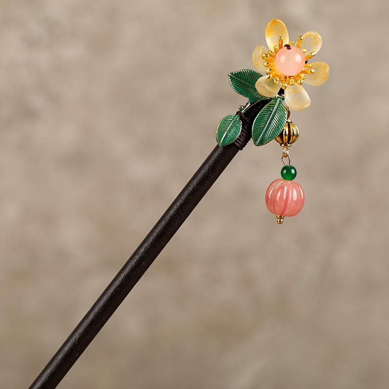 

Retro step hairpin, ancient Hanfu fringed headdress, flower hairpin, classical disc hair, wooden hairpin, ethnic style hair accessories