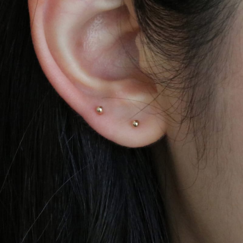 Less is more 14K GOLD MINI EARRING