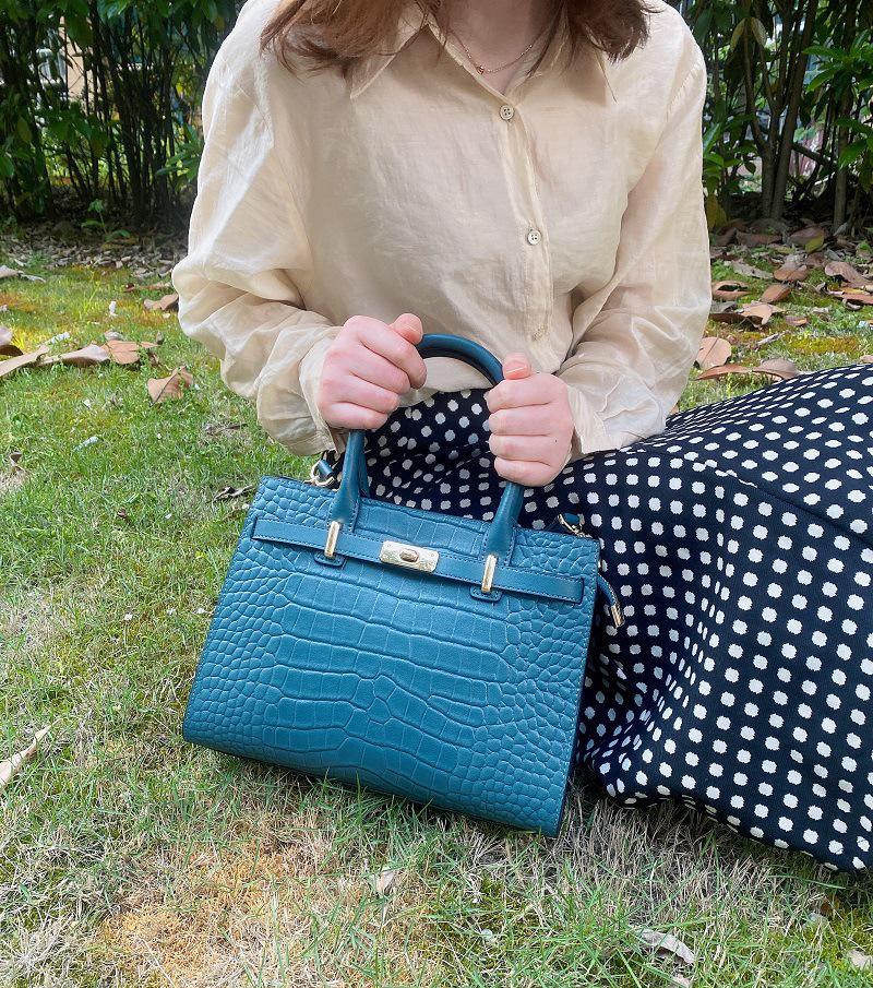 Leopard Print Genuine Leather Women's One-Shoulder Black Handbag 2025 