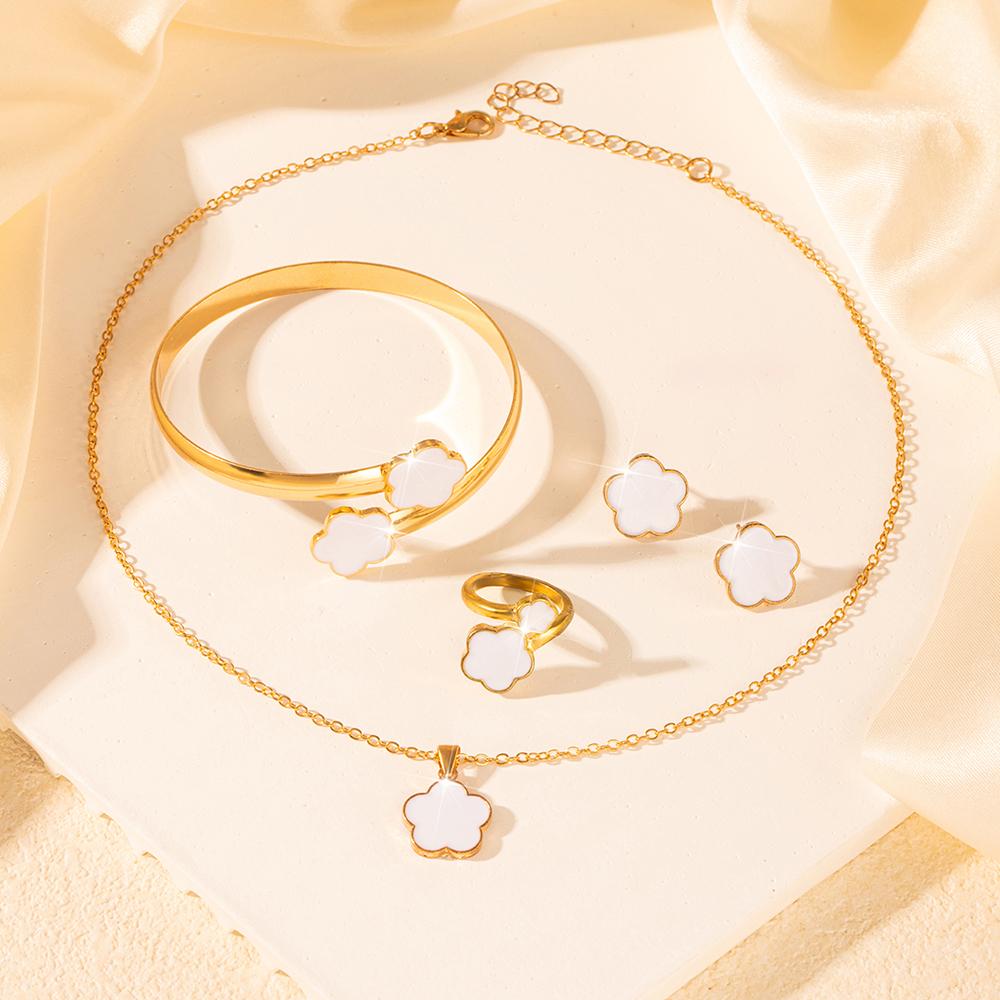 1 Pair Stud Earrings +1 Pc Necklace +1 Pc Bracelet +1 PcBangle +1 Pc Ring With Lucky Flower Design Alloy Zircon SetTrendy