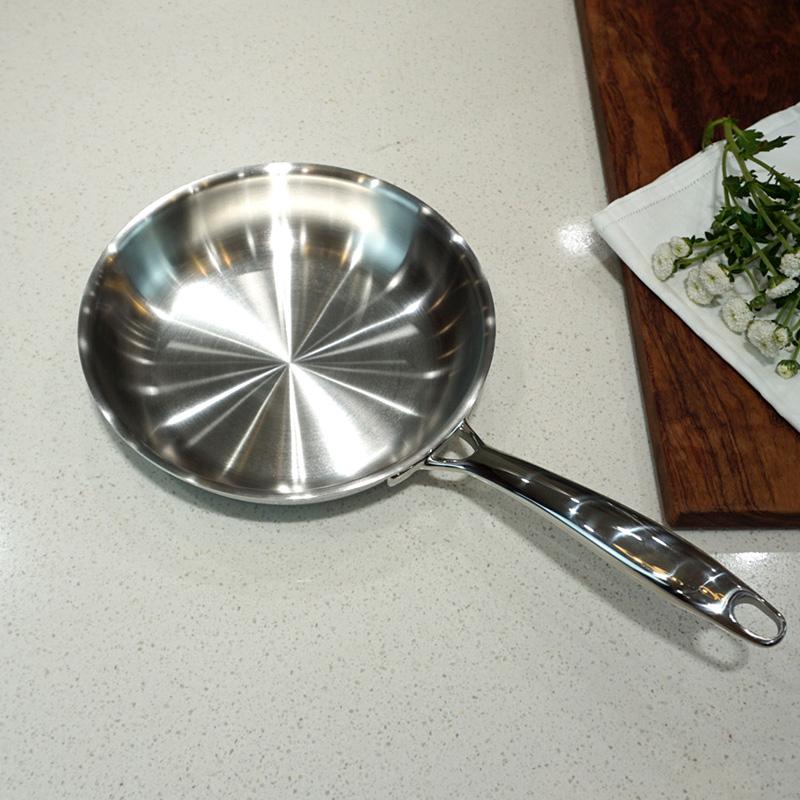 

Elegant Series Stainless Steel Frying Pan, 20CM/24CM Uncoated, Ideal for Baby Food Default