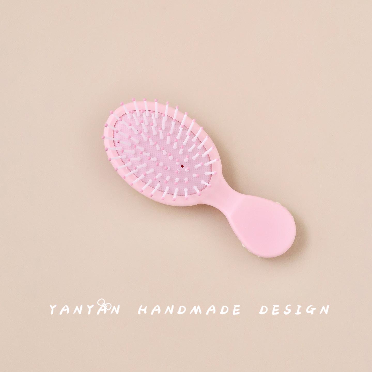 Sanrio Little Girl s Air Cushion Massage Comb - Hair-Friendly Fluffy Top Women s Comb One Set розовый