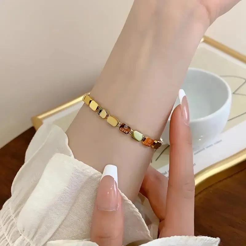 

Snake Bone Bracelet Women s High-end Light Luxury Temperament and High-end Sense one size(US size 6-13) золотий