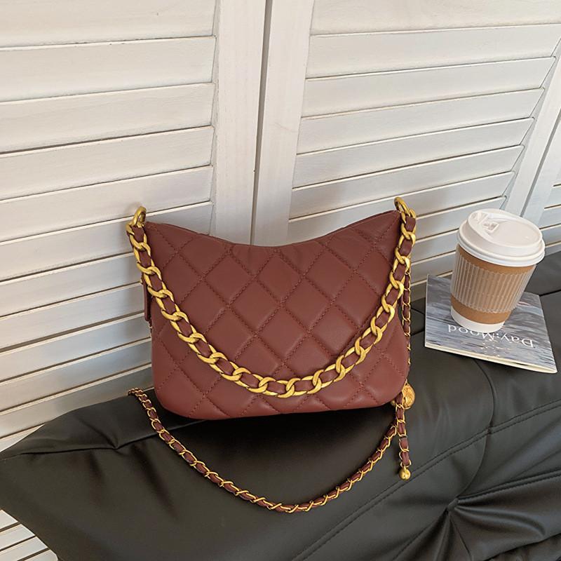 Medium-sized Pu Shoulder Bag With Chain Strap For Daily Wear Black Ivory Brick Red