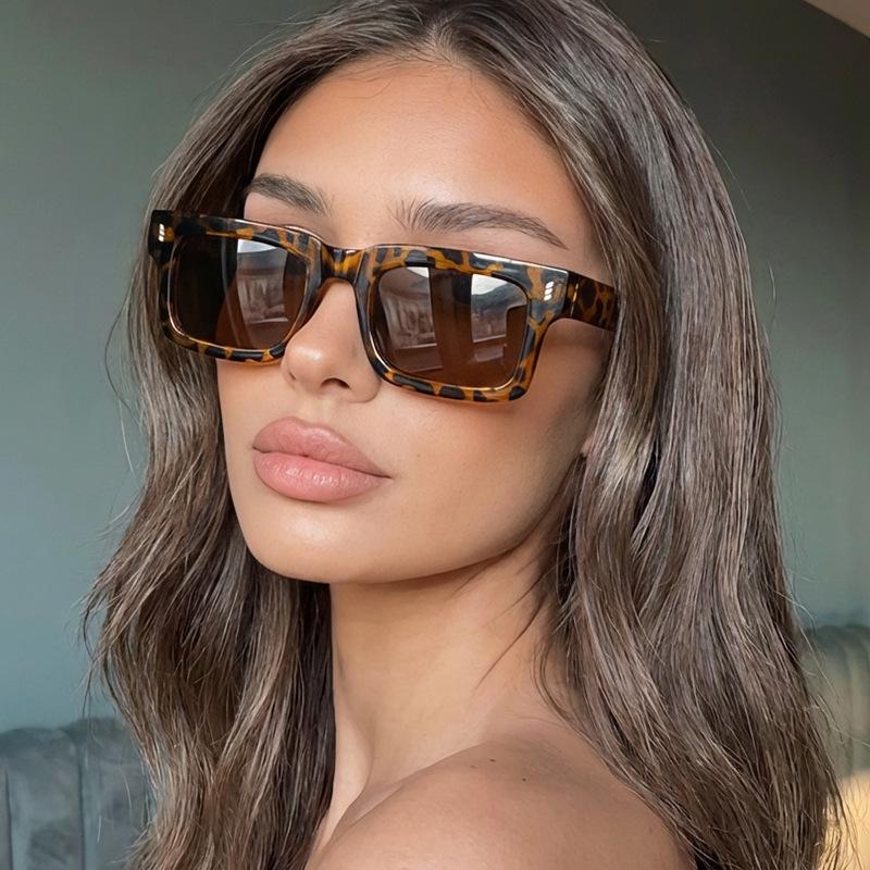 2026 European Retro Rectangular Small Frame Sunglasses - Stylish Men's & Women's High-End UV Protection