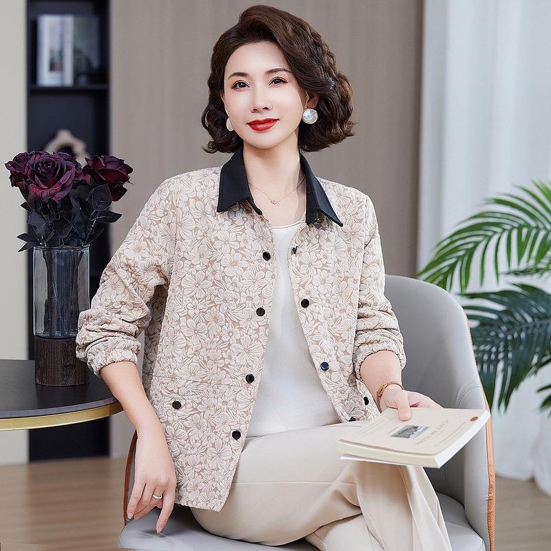 

2026 Stylish Women s Lapel Jacket - Fashionable Slimming Shirt for Middle-Aged Moms 4XL (135-150 jin)