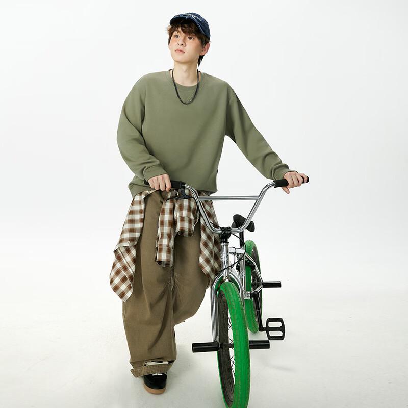 MINISO Men's Retro Round Neck Sweatshirt