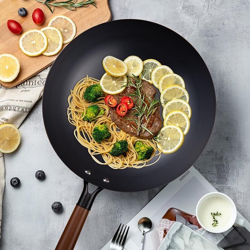 Aishida CF32Q4TG-YZ 32CM Wok Set