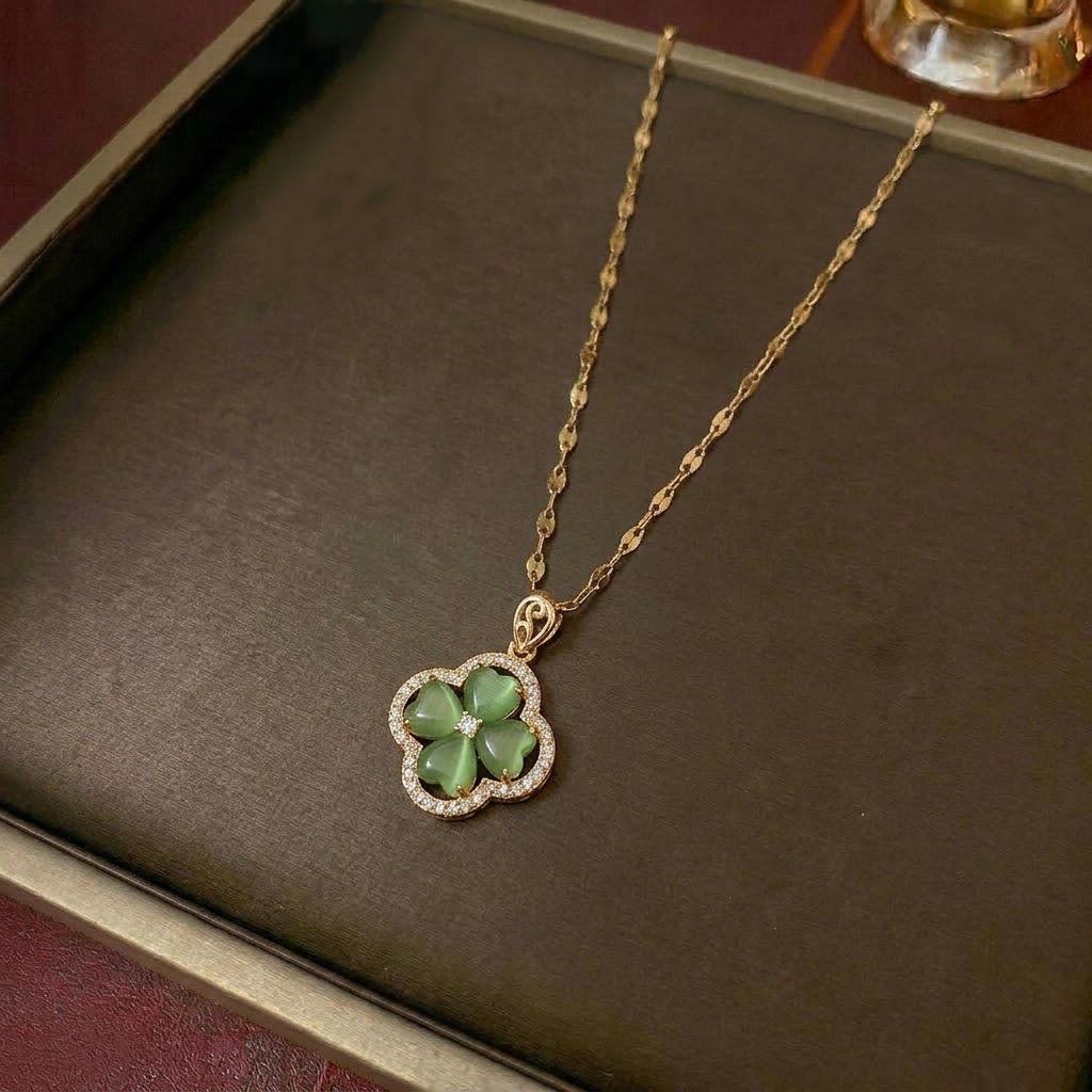 Women's Korean Pearl Flower Zircon Pendant Clavicle Necklace