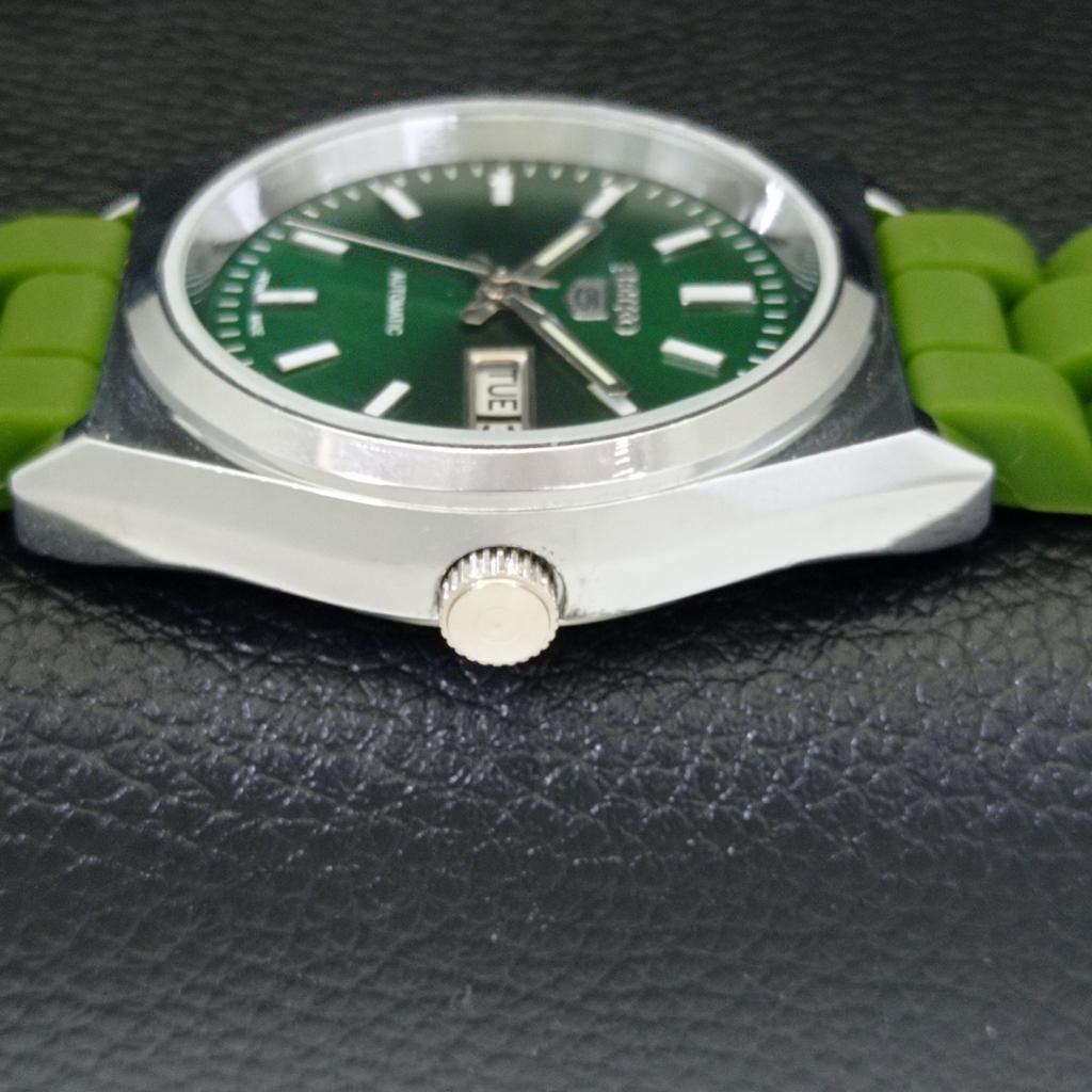 AUTOMATIC VINTAGE REFURBISHED SEIKO 5 JAPAN MENS GREEN DIAL WATCH a440643-9 Sk-a440643-1