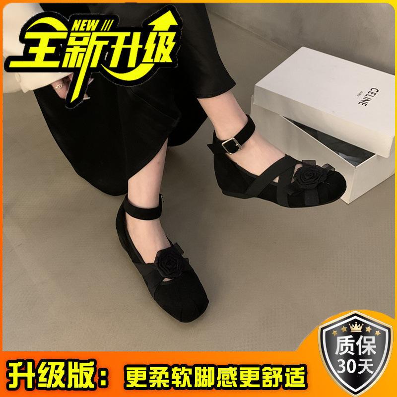 Retro sanfte Ballerinas 2025 Sommer Flats neu Chinesisch flacher Mund eckige Spitze Blume gekreuzte Riemchen Einzelne Schuhe