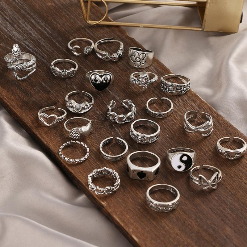 24pcs Y2K Gothic Rings Set for Women and Men Silver Punk Grunge Vintage Jewelry with Heart Snake Flower Designs
