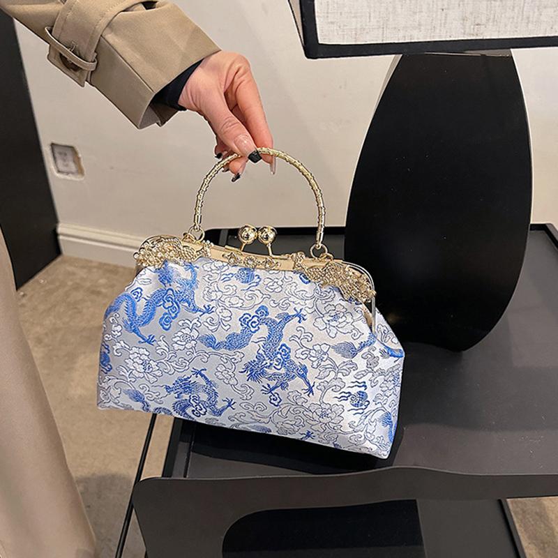 2025 Neue Muscheltasche im chinesischen Stil Kettentasche Nietenhandtasche Jahr des Drachen Aufdruck Damen Schultertasche Umhängetasche