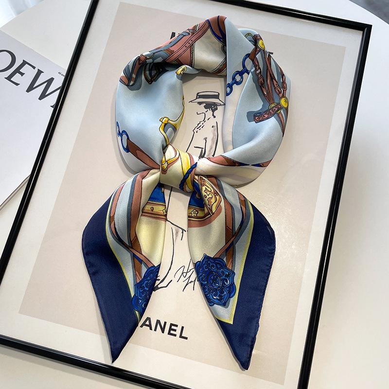 Luxurious 70% Silk Korean Style Neck Scarf for Mom - High-End Oil Painting Design, Sun Protection Square Scarf