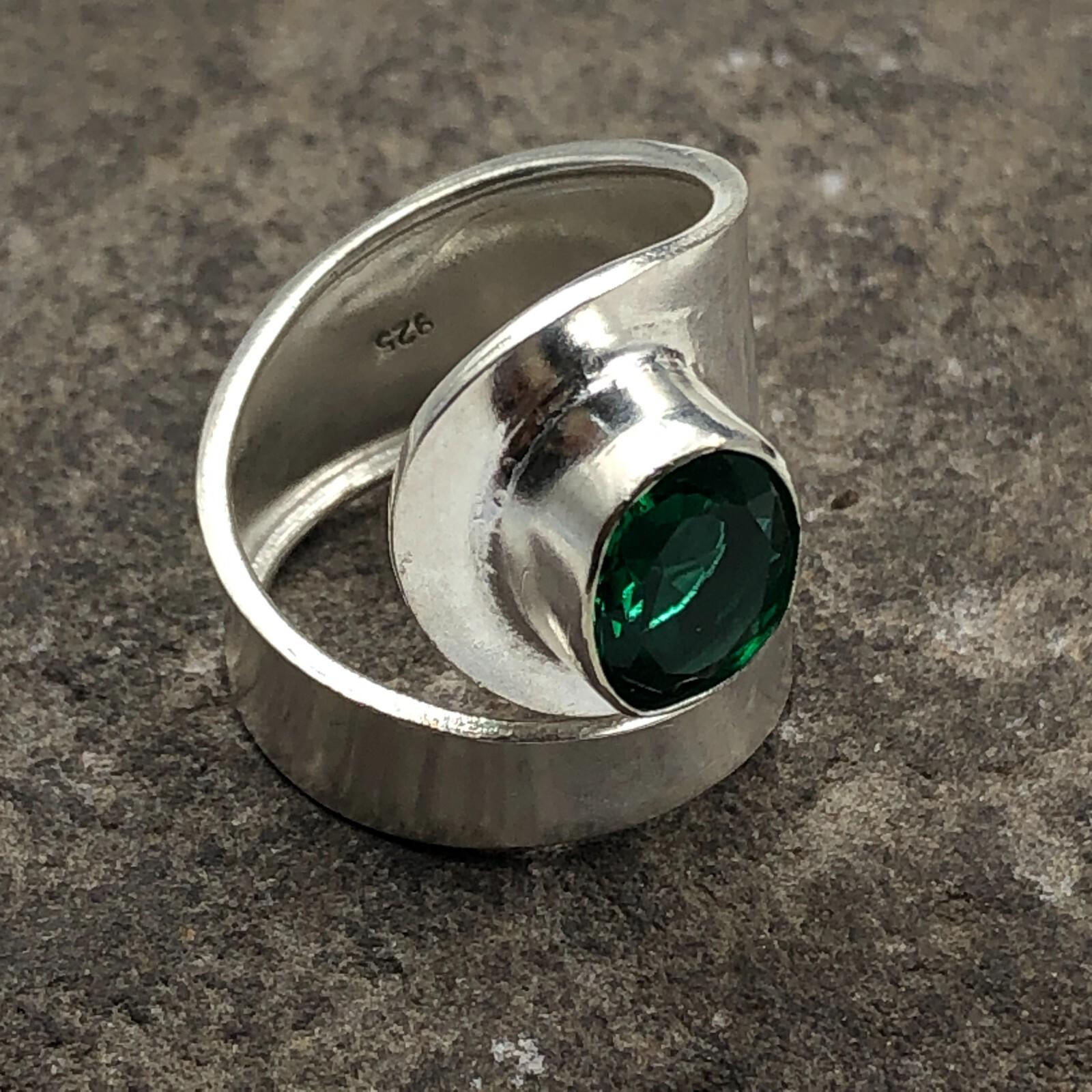 

Овальный Хромовый Диопсид Драгоценный Камень 925 Стерлинговое Серебро Ювелирные Изделия Ручной Работы Обручальное Кольцо RR-2-8 11.75