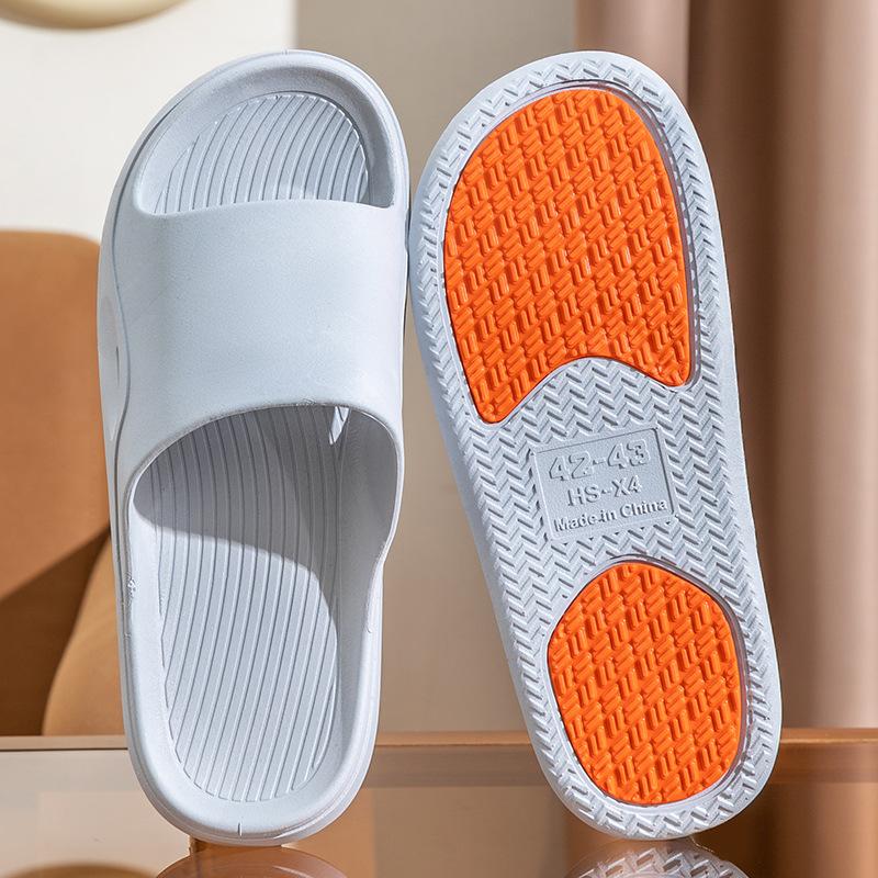 2025 new grandpa and grandma slippers summer outdoor wear indoor men's cool slippers beach Douyin popular one-word drag