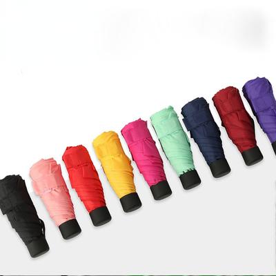 Mini parasol kieszonkowy kobiety UV małe parasole 180g deszcz kobiety wodoodporny męski parasol słoneczny wygodne dziewczyny podróż Parapluie Kid