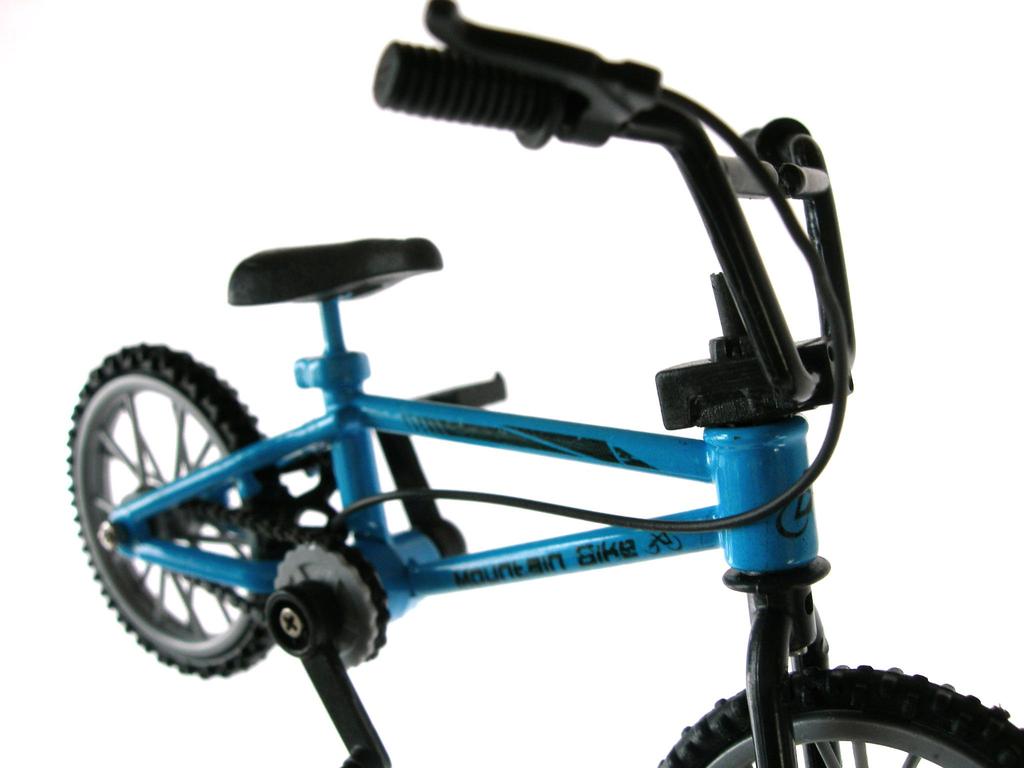 Sada 3 miniaturních BMX kol s ocelovým rámem