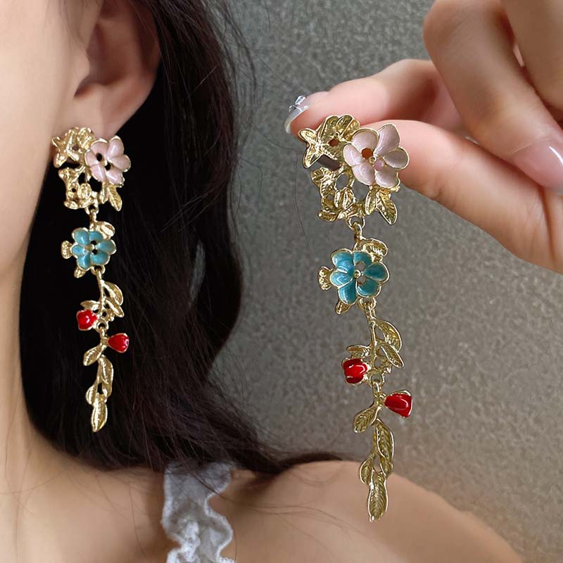 

Exquisite Blue Pink Flower Earrings for Women Fashion Metal Long Tassel Leaf Earrings Christmas Party Jewelry Accessories