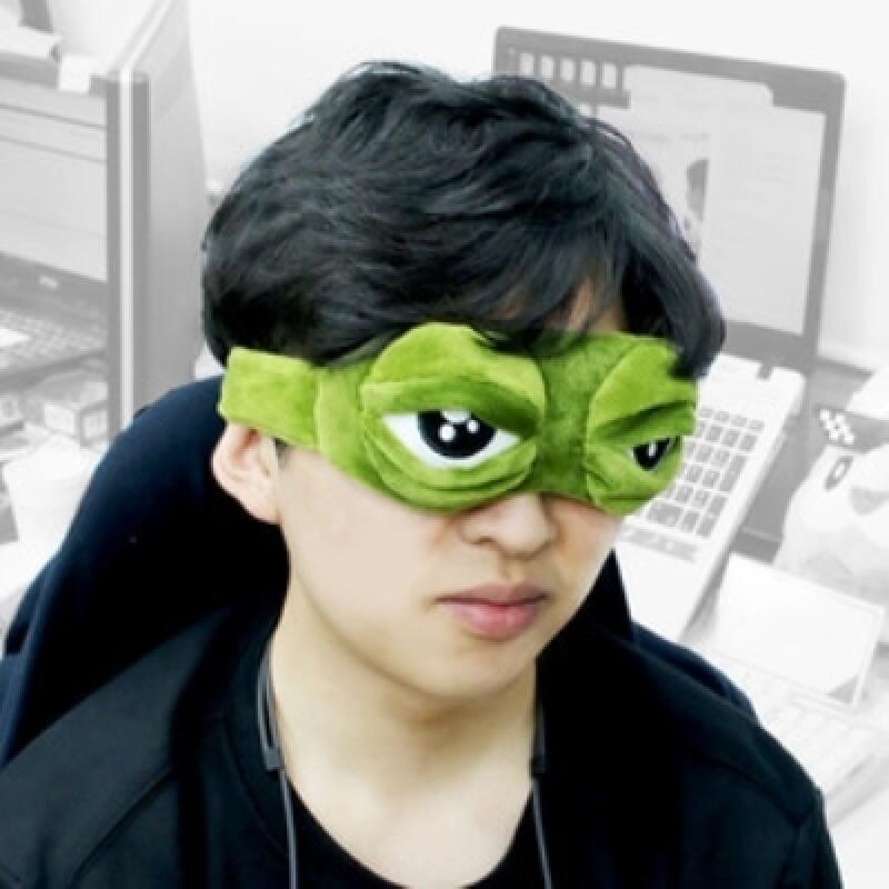 [SNS Trending Item] Sad Frog Eyepatch common