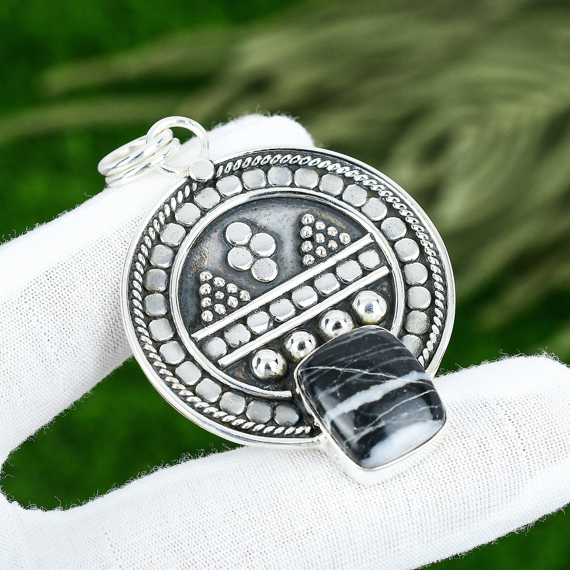 

Сделка ко Дню сестер Серебро 925 пробы Камень Зебра Яшма Новый Безель Юбилейная Подвеска