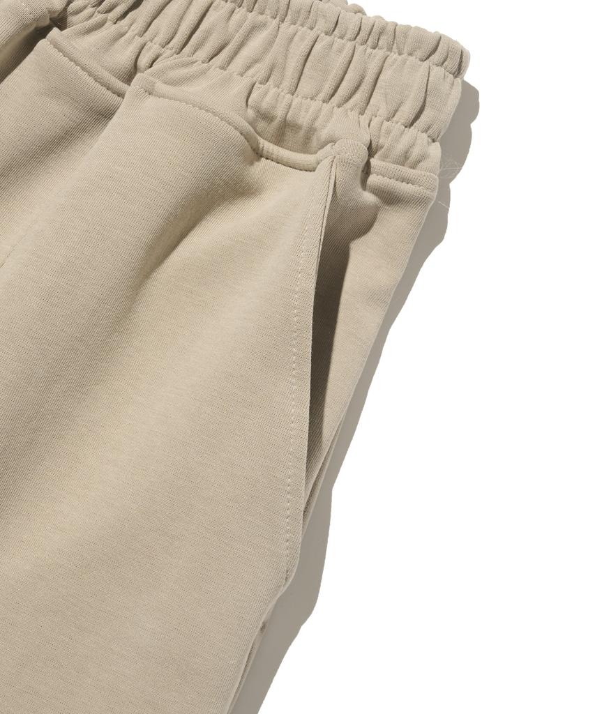 TAILOR STUDIO College Core Bermuda Pants (Beige)