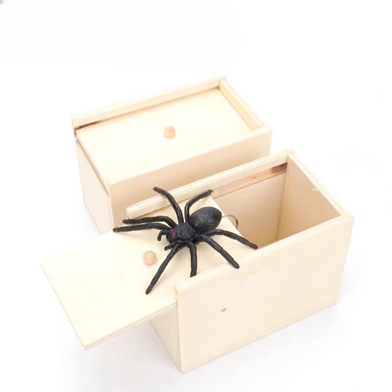 Funny Spider Jump Scare Box - Wooden Prank Toy for Office & Friends - Hilarious Trick Gadget for Jokes & Gags