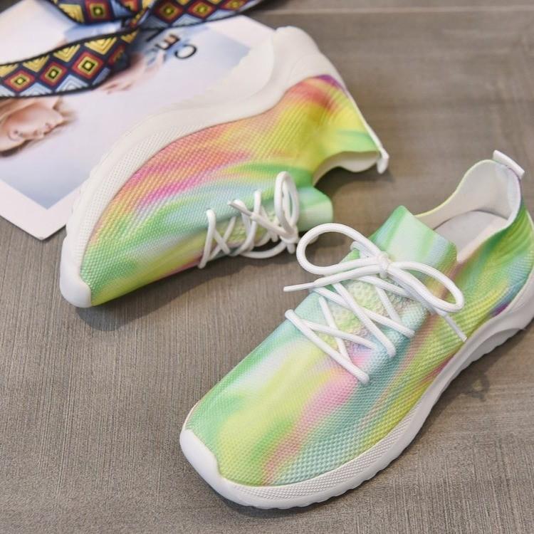 Thick Soled Plus Size Color Blocked Round Toe Lace Up Sneakers
