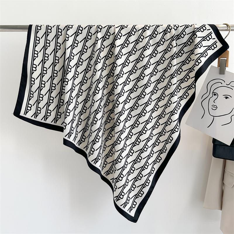 

Полосатый твиловый шелковый шарф: Большой квадратный платок и солнцезащитный дорожный головной платок - 90 см, идеально подходит для весны и осени 90x90cm