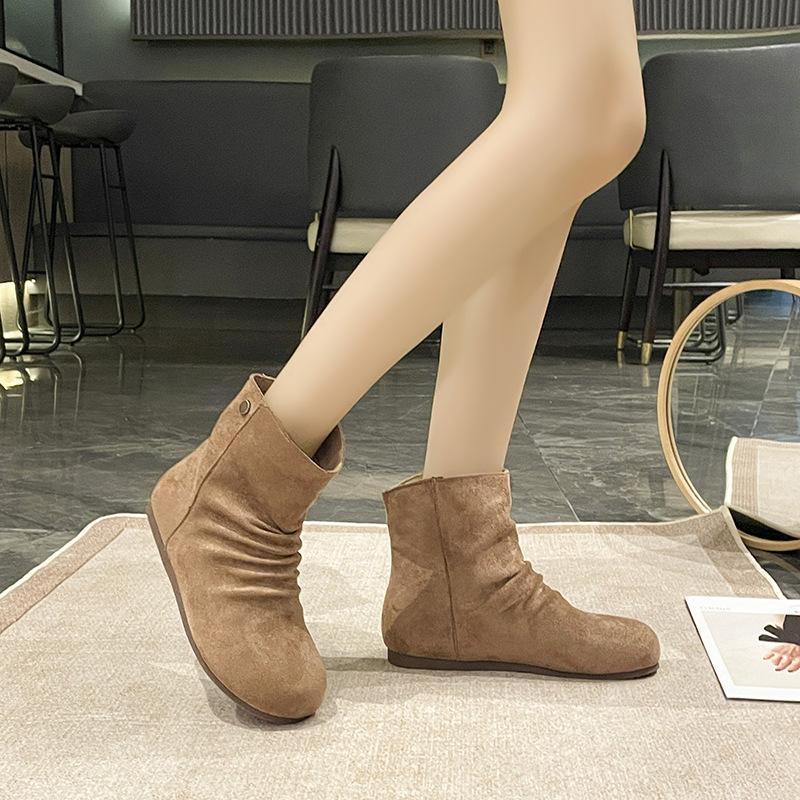 Wasteland Wind Folds Piled Boots Women's 2025 Autumn New Fashionable Versatile Lightweight Heightening Casual Short Boots Tide