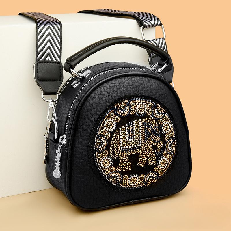 Chinese Style Elephant Rivet Bag for Women's Summer Versatile Mobile Phone Bag Crossbody New Niche Design Mommy Shoulder Bag